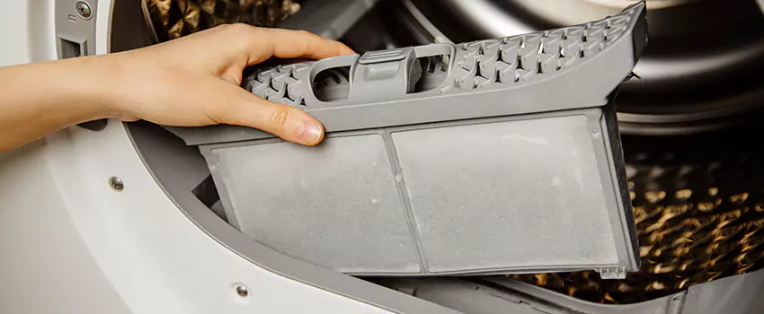 Signs Of A Clogged Dryer Lint Trap in Stuart, Florida